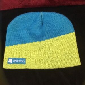 Kids Fit - Windows Beanie Ski Cap NICE!